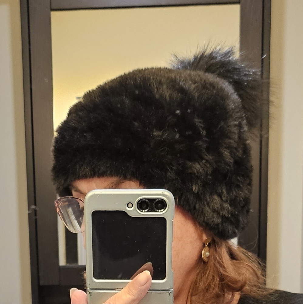 Pull on hat